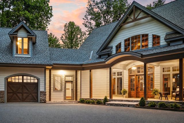 2304 Backbone Rd, Sparta, TN 38583