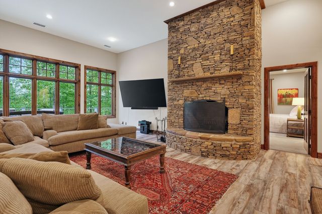 2304 Backbone Rd, Sparta, TN 38583