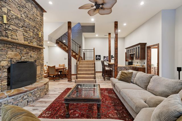 2304 Backbone Rd, Sparta, TN 38583