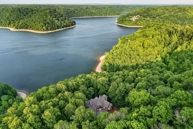 2304 Backbone Rd, Sparta, TN 38583