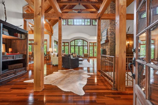2304 Backbone Rd, Sparta, TN 38583