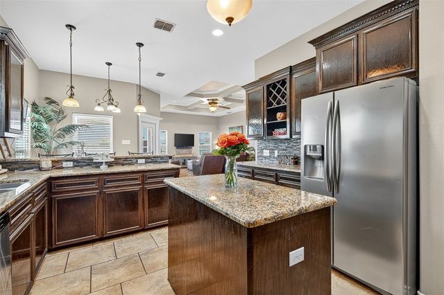 3921 Elvis Dr, Corpus Christi, TX 78414