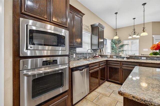 3921 Elvis Dr, Corpus Christi, TX 78414