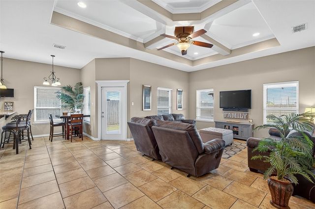 3921 Elvis Dr, Corpus Christi, TX 78414