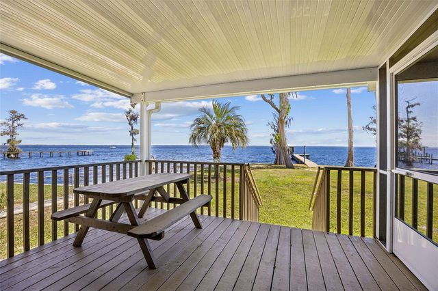 108 SANDRA LANE, Crescent City, FL 32112