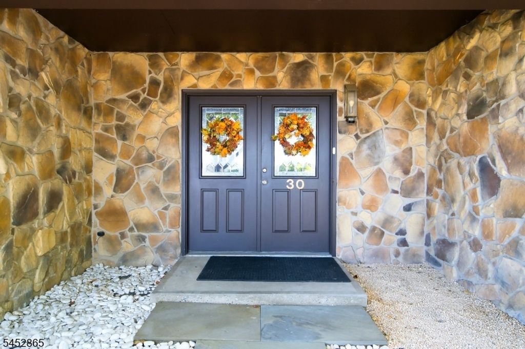 30 Wedgewood Dr, Woodland Park, NJ 07424 — exterior