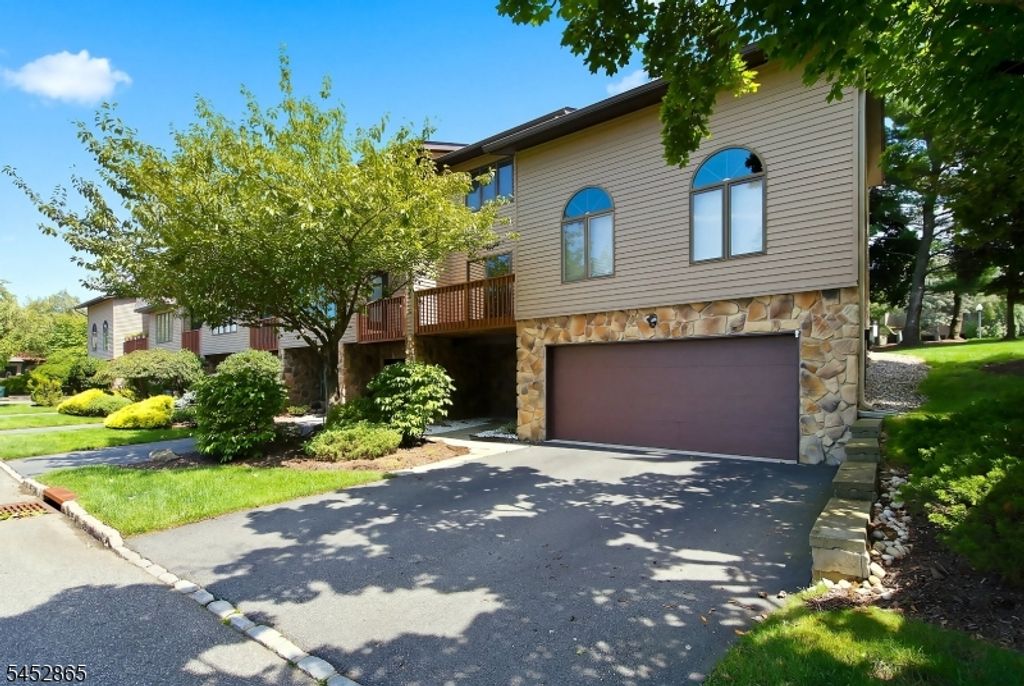 30 Wedgewood Dr, Woodland Park, NJ 07424 — photo 2