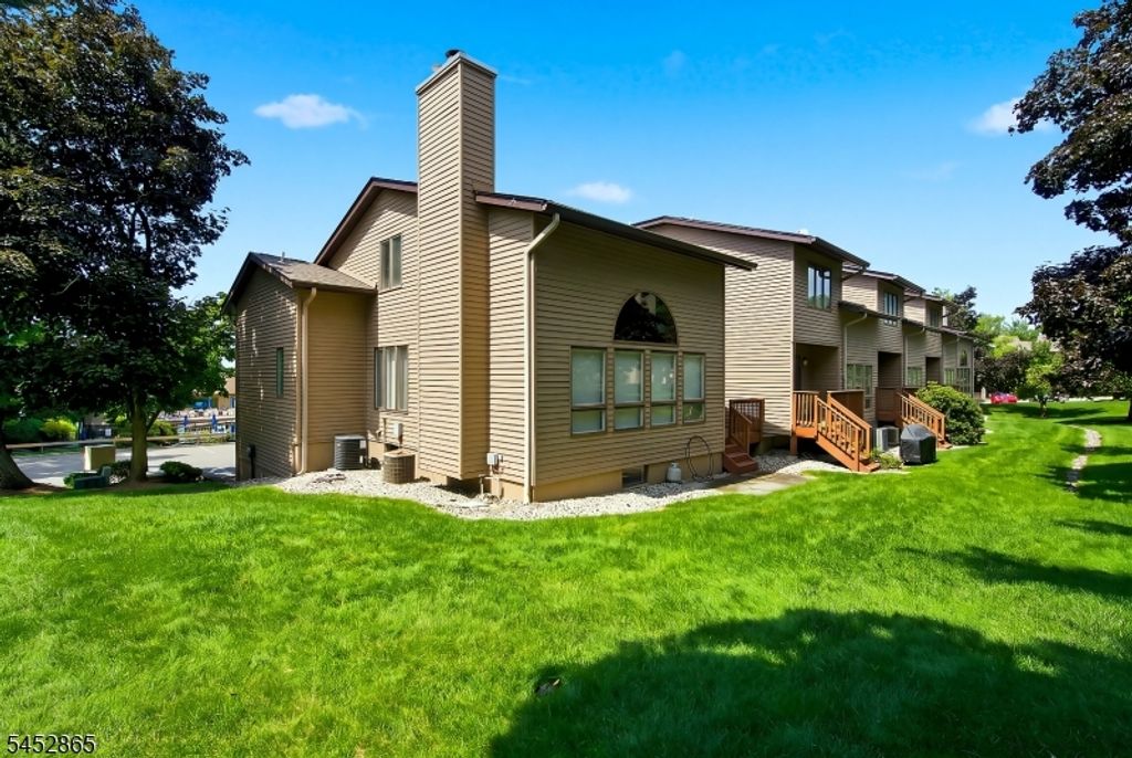 30 Wedgewood Dr, Woodland Park, NJ 07424 — photo 3