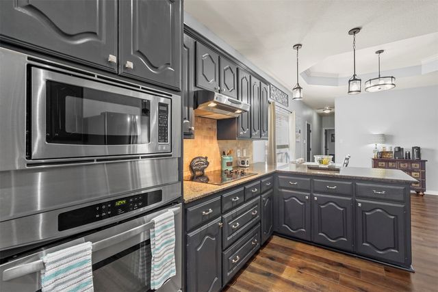1110 Retama Park Drive, Talty, TX 75160