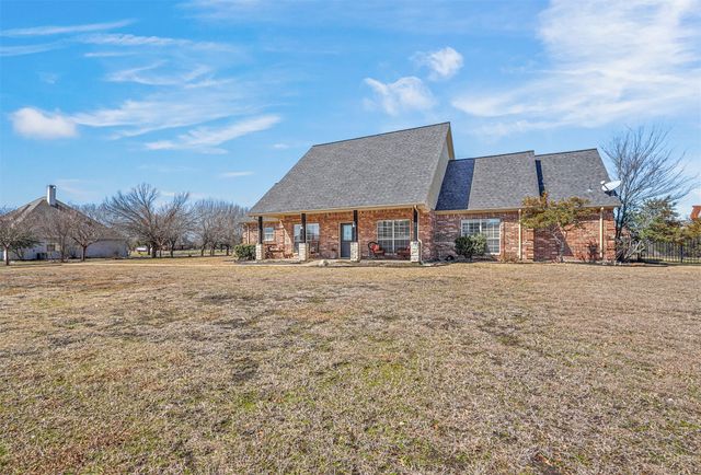 1110 Retama Park Drive, Talty, TX 75160
