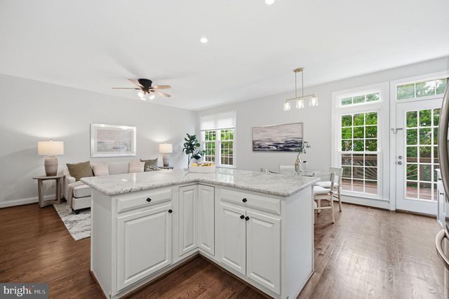 2706 PEMBSLY DR, Vienna, VA 22181