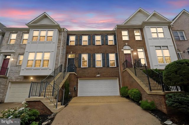 2706 PEMBSLY DR, Vienna, VA 22181