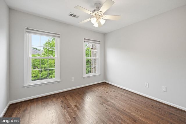 2706 PEMBSLY DR, Vienna, VA 22181