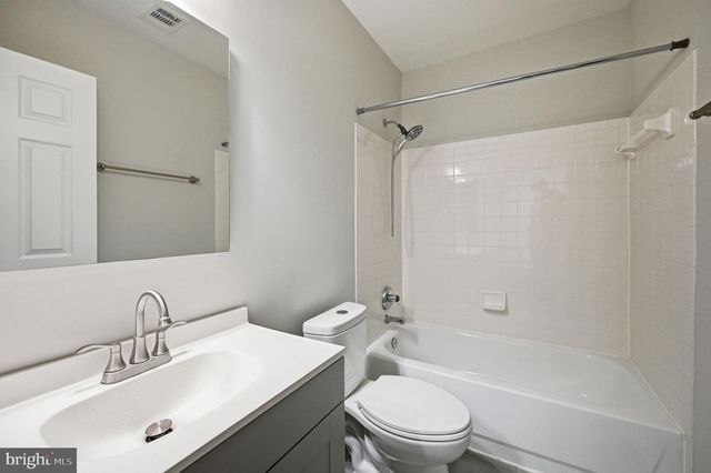2706 PEMBSLY DR, Vienna, VA 22181