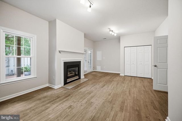 2706 PEMBSLY DR, Vienna, VA 22181
