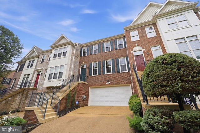 2706 PEMBSLY DR, Vienna, VA 22181
