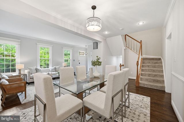 2706 PEMBSLY DR, Vienna, VA 22181