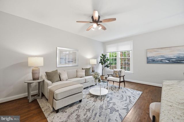 2706 PEMBSLY DR, Vienna, VA 22181