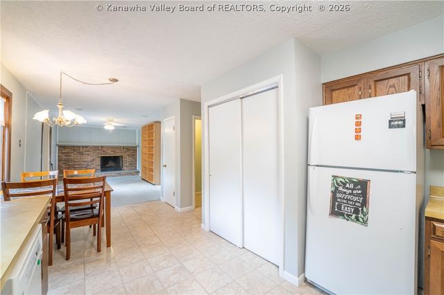 1377 Nottingham Road, Charleston, WV 25314