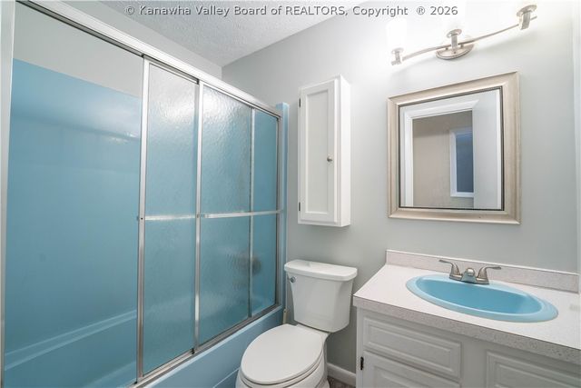 1377 Nottingham Road, Charleston, WV 25314