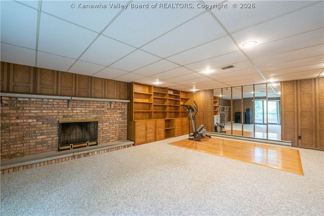 1377 Nottingham Road, Charleston, WV 25314