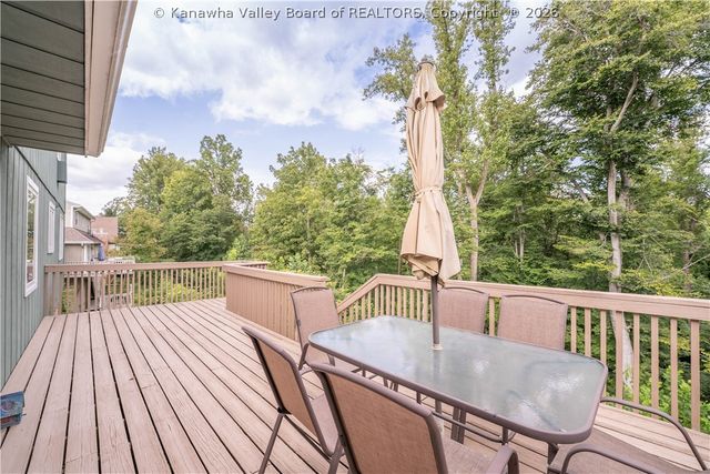 1377 Nottingham Road, Charleston, WV 25314