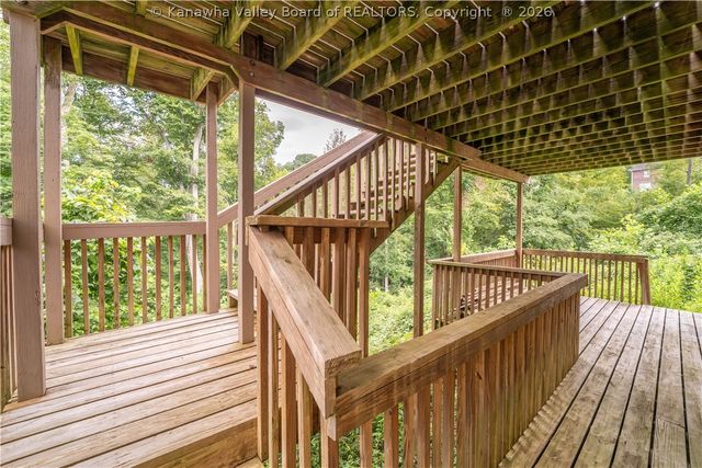 1377 Nottingham Road, Charleston, WV 25314