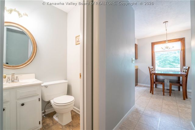 1377 Nottingham Road, Charleston, WV 25314