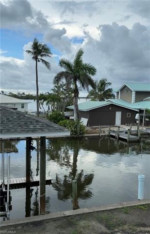 261 Egret ST, Fort Myers Beach, FL 33931