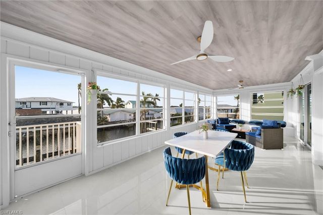 261 Egret ST, Fort Myers Beach, FL 33931