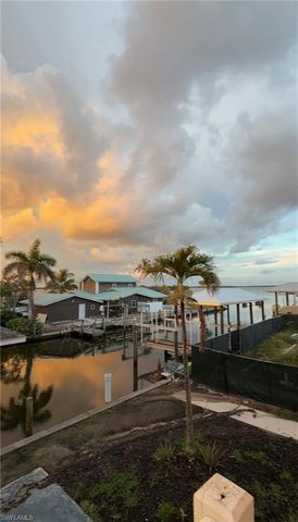 261 Egret ST, Fort Myers Beach, FL 33931