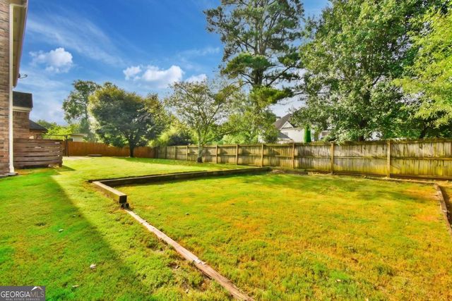 802 Autumn Meadow Drive, Loganville, GA 30052