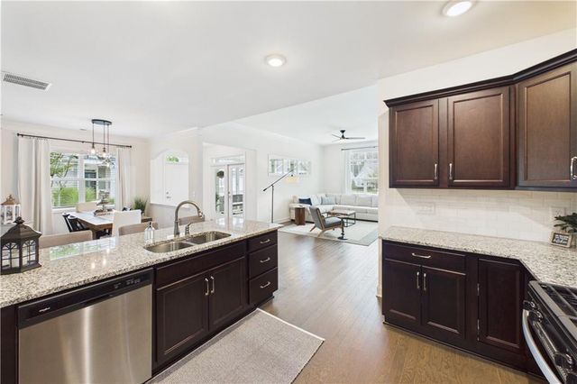 903 Lexington Green Pines, Cumming, GA 30040