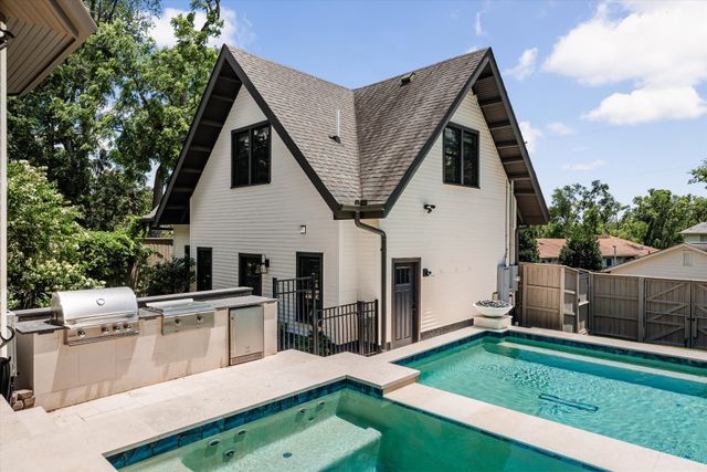 1013 Paris Ave, Nashville, TN 37204