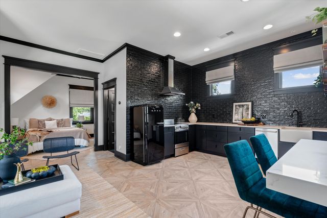 1013 Paris Ave, Nashville, TN 37204