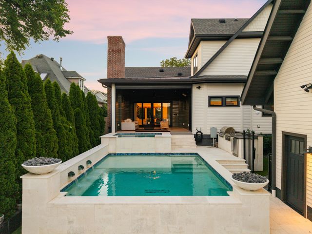 1013 Paris Ave, Nashville, TN 37204