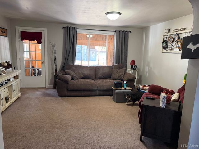 1813 Hadley Street, Bessemer, MI 49911