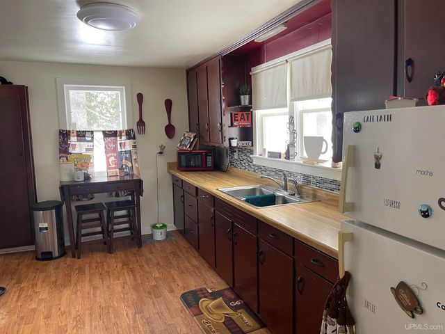 1813 Hadley Street, Bessemer, MI 49911