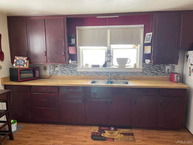 1813 Hadley Street, Bessemer, MI 49911