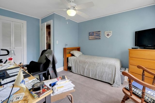 9 Sherwood Pl, West Orange Twp., NJ 07052