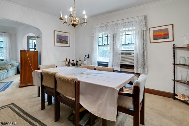 9 Sherwood Pl, West Orange Twp., NJ 07052
