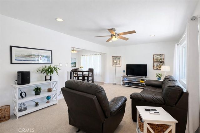 4151 Los Coyotes Diagonal, Lakewood, CA 90713