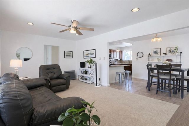 4151 Los Coyotes Diagonal, Lakewood, CA 90713