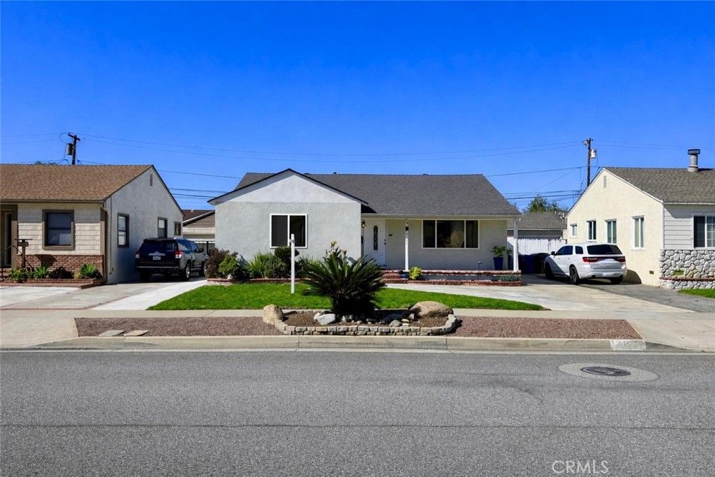 4151 Los Coyotes Diagonal, Lakewood, CA 90713