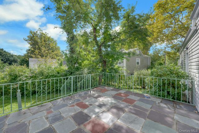 22 Somerset Drive, Yonkers, NY 10710