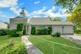 22 Somerset Drive, Yonkers, NY 10710