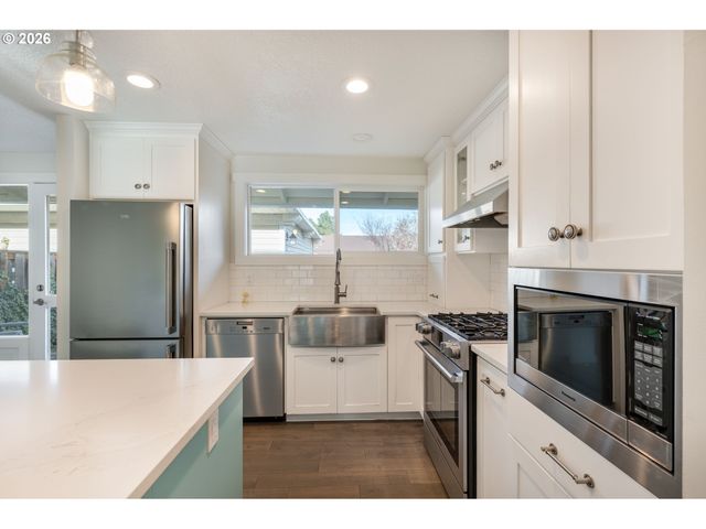 5165 Sw NORMANDY Pl, Beaverton, OR 97005