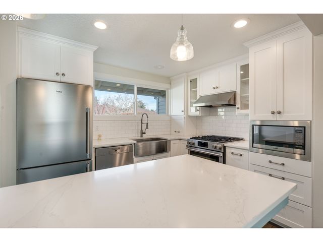 5165 Sw NORMANDY Pl, Beaverton, OR 97005