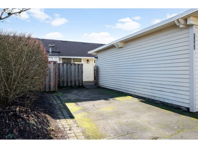 5165 Sw NORMANDY Pl, Beaverton, OR 97005