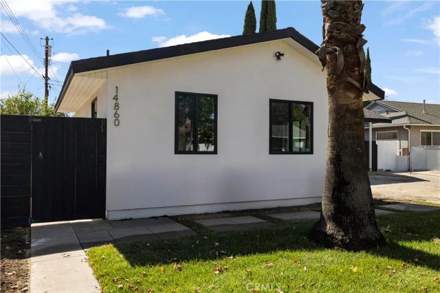 14862 Envoy, Sylmar, CA 91342